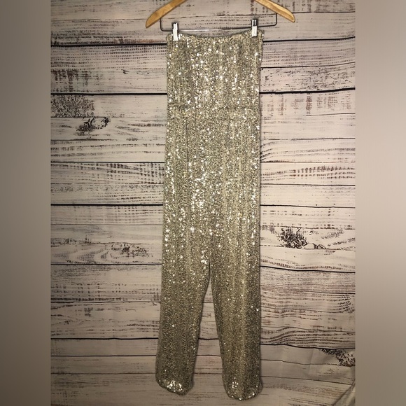 VENUS Silver Sequin Jumpsuit for Evening Glamour NWT Medium - Picture 3 of 16